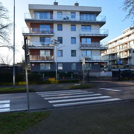 Bursztynowe, Miejsce Postojowe Gratis Apartment *